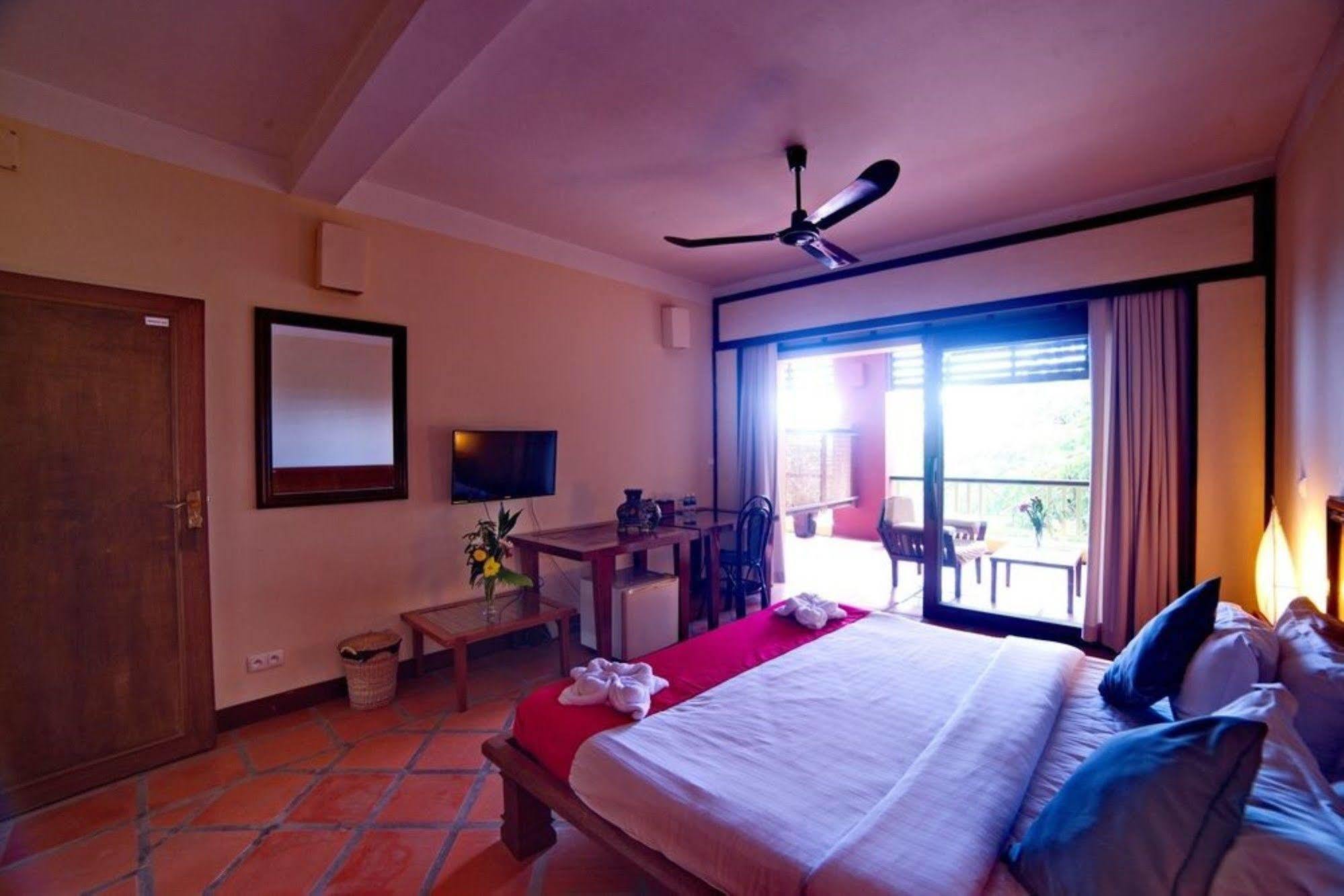 The Harbor Lights Palace Preăh Sihanŭk Zewnętrze zdjęcie